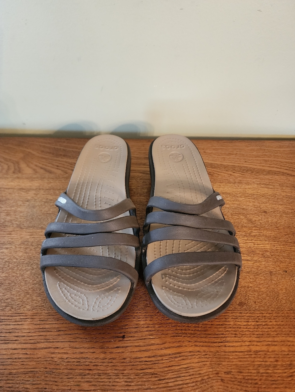 Women's Crocs Strappy Sandals Sz 10